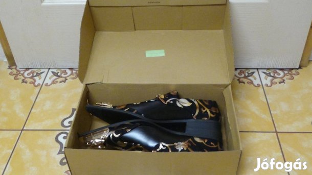 Eladó szentlőrincen! Férfi divat ruházati szett!