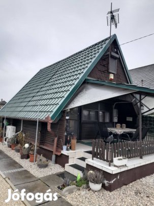 Eladó szép nyaraló Csokonyavisonta-Fürdő-üdülőtelepen