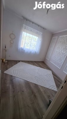 Eladó szeretett lakásunk :)