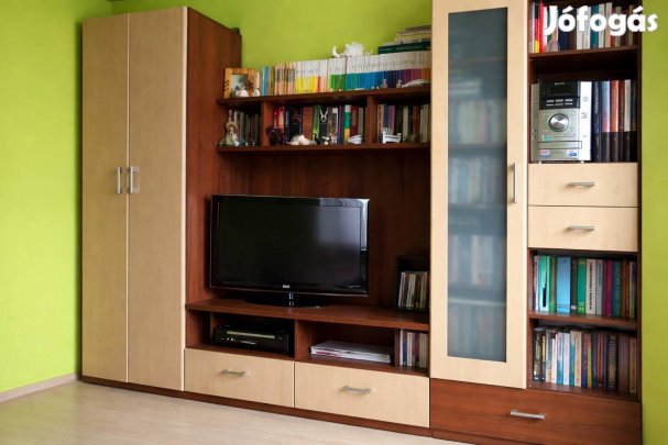 Eladó szobabútor, íróasztallal és könyvespolccal. 