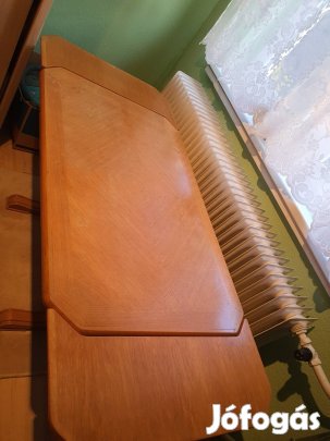 Eladó szobai tölgyfa asztal
