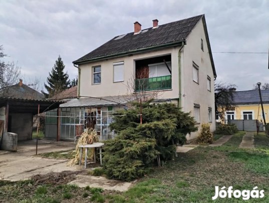 Eladó tágas családi ház Rimócon, festői környezetben