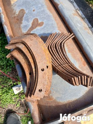Eladó talajmaró kapatagok 
