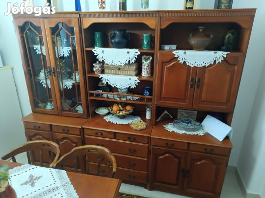 Eladó tálaló szekrénysor kihúzható asztallal és székekkel