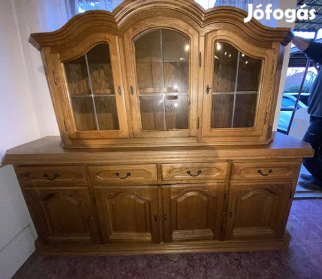 Eladó tálalószekrény / vitrin