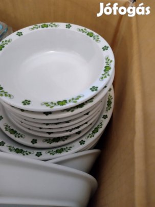 Eladó tányér készlet 3x6 darabos plusz talák
