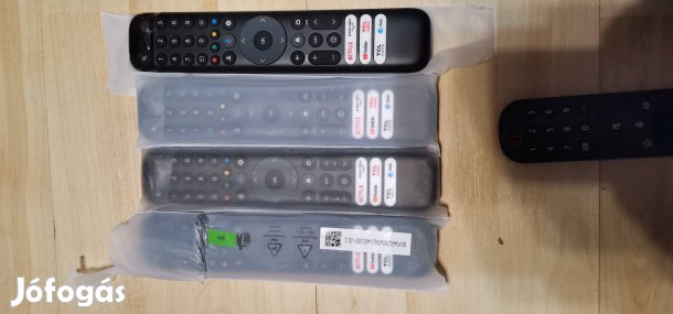 Eladó távirányítók.