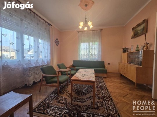 Eladó tégla ház Ferencszálláson!