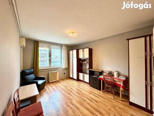 Eladó tégla lakás garázzsal együtt Szeged-Kiskundorozsmán!