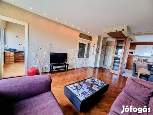 Eladó téglalakás Budapest XII. kerület, Hegyalja úton panorámás!