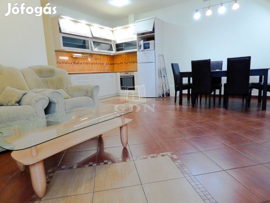 Eladó téglalakás Budapest XVIII. kerület, Kosár utca