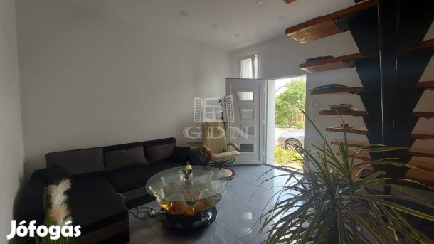 Eladó téglalakás Budapest XVIII. kerület, XVIII. kerületben