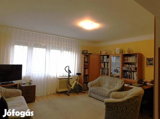 Eladó téglalakás Nyíregyháza