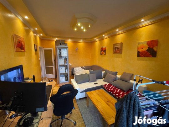 Eladó téglalakás Szegeden