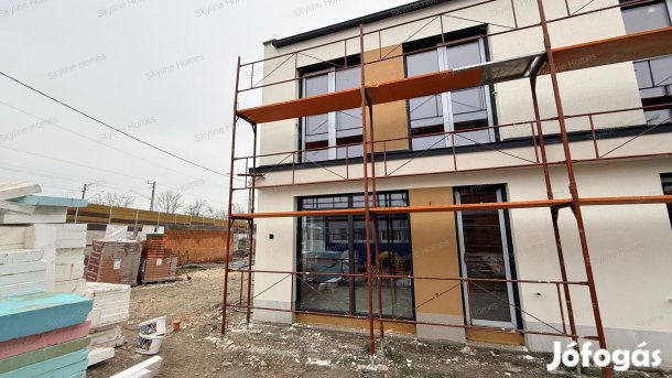 Eladó téglalakás, Dunaharaszti