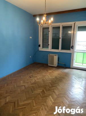 Eladó téglalakás, Eger