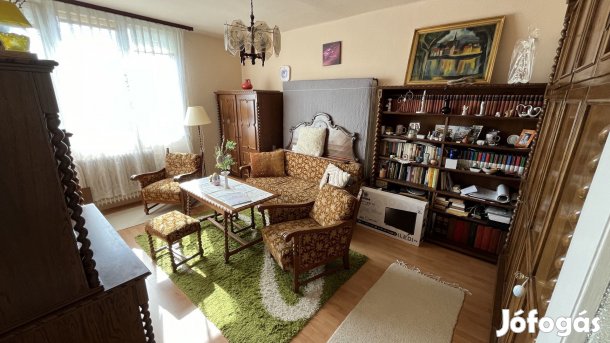 Eladó téglalakás, Nyíregyháza