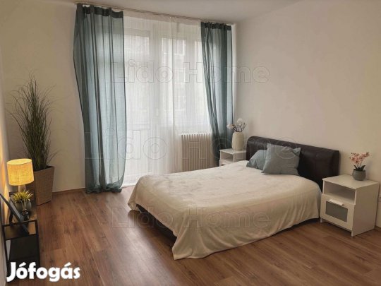 Eladó téglalakás - Tatabánya, Mártírok útja