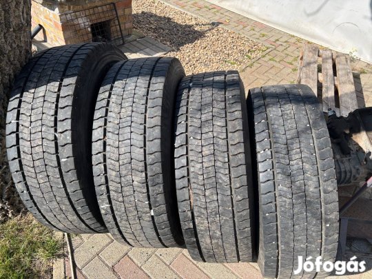 Eladó teherautó gumik felnivel