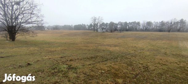 Eladó telek Sárvár hegyközségben  csendes, nyugodt környezetben!