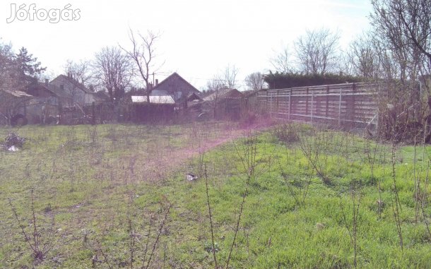 Eladó telek Tiszaalpáron