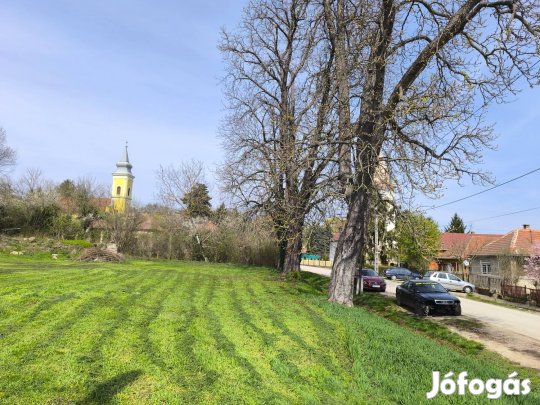 Eladó telek házépítéshez