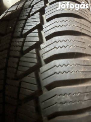 Eladó téli gumi felnivel szinte új
