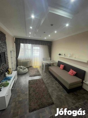 Eladó teljesen felújított, 2 szobás téglalakás Nyíregyházán