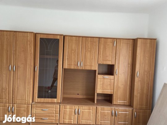 Eladó teljesen új szekrénysor