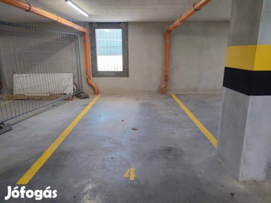 Eladó teremgarázsok Komáromban