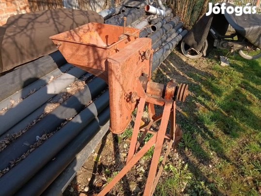 Eladó ternénydaráló