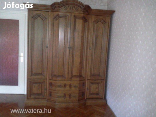 Eladó tölgy gardrób szekrény