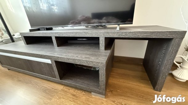 Eladó tömör kétrészes TV állvány.