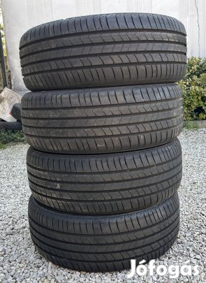 Eladó új 215/55 r18 Kumho nyári gumi!
