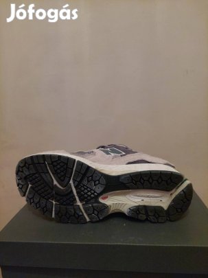 Eladó új New Balance cipö,42-es