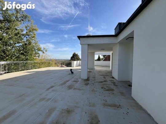 Eladó új építésű, körpanorámás Penthouse lakás Fonyódon !