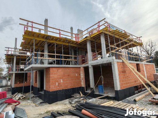 Eladó új építésű téglalakások Fonyódligeten, vízpart közelében!