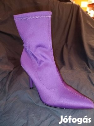 Eladó új magassarkú bokacsizma