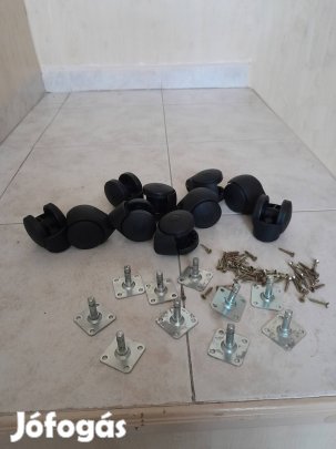 Eladó új müanyag fotelgörgő fém talpal 