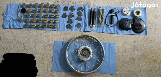 Eladó új robogó alkatrészek