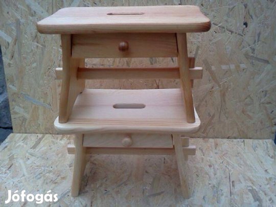 Eladó új tömör borovi fenyőből készült masszív gyönyörű fiókos sámli