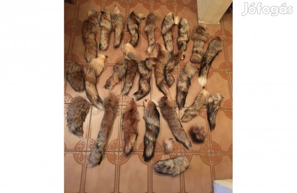 Eladó új vörösróka szőrme kulcstartó