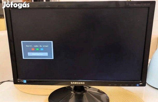 Eladó újszerű Samsung LED Monitor (S19B300), szállítással is