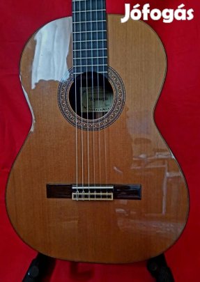 Eladó újszerű állapotban levő Raimundo 130 klasszikus gitár