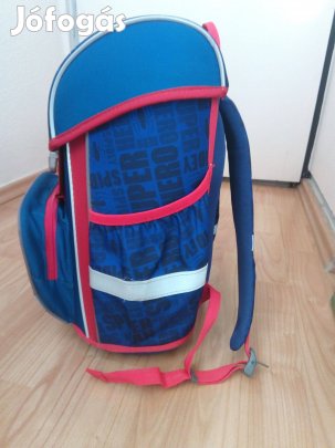 Eladó újszerű állapotban lévő pókemberes hátitáska!!!