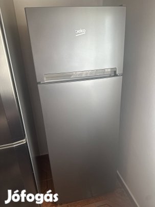 Eladó újszerű hütőszekrény. 