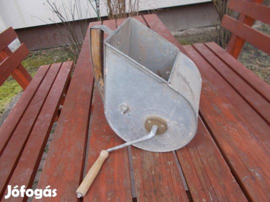 Eladó újszerű kézi kőporszóró