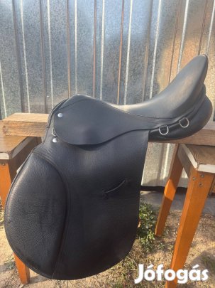 Eladó univerzális nyergek