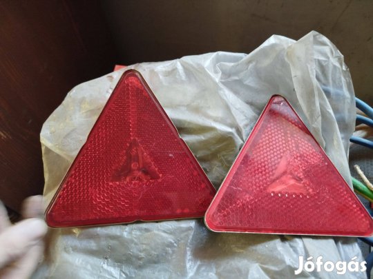 Eladó utánfutó prizma