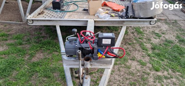 Eladó utánfutó tréler .2tonnás 2 az egyben tréler és hajó szálitó